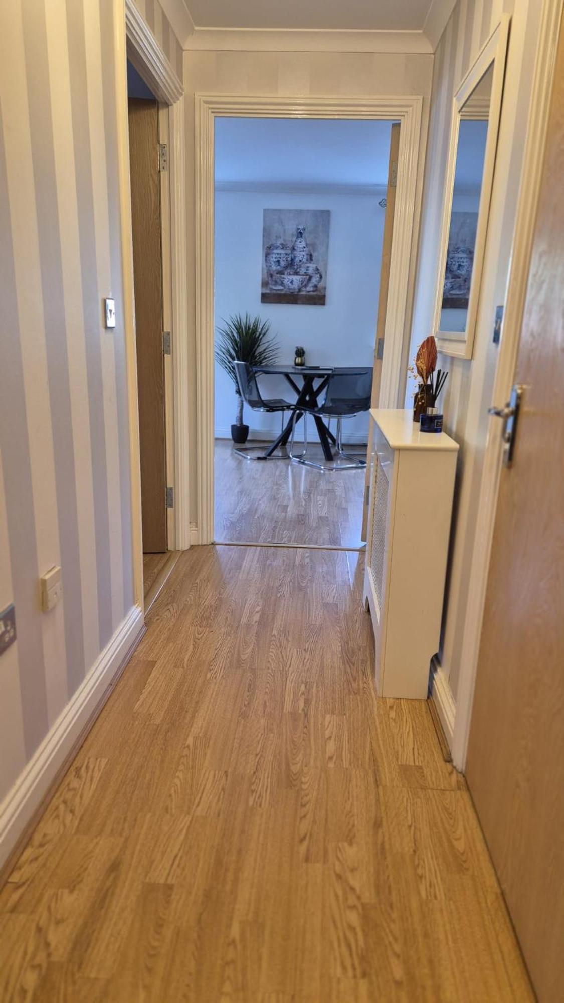 Spacious Ground Floor 2 Bedroom 2 Bathroom Flat In Hatfield Near Hertfordshire University Private Car Park Sleeps 5-6 Kültér fotó